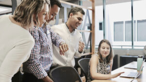 Desvendando políticas públicas: da teoria ao impacto social