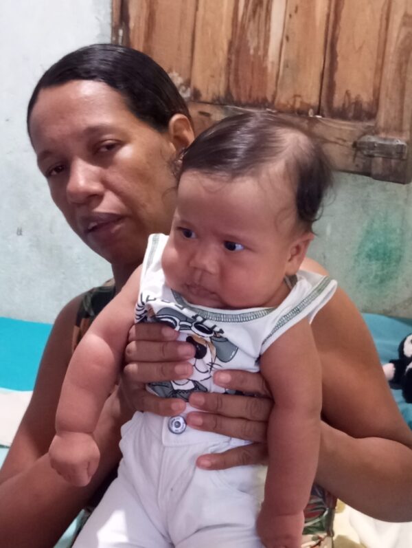 1000747116 Doação para comprar material escolar e fraldas para meu bb
