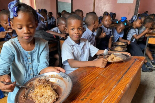 Doação Para Crianças Necessitadas