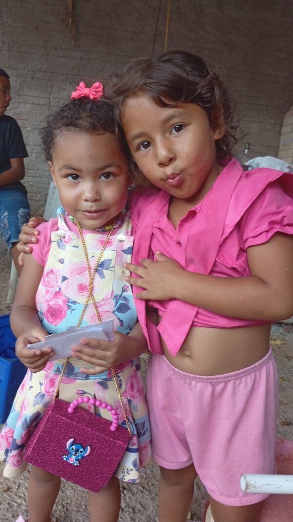 Ajude a Cleide mãe solo